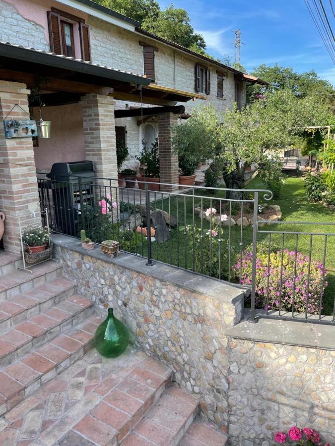 B&B Il Poggetto Serra Sant'Abbondio Luaran gambar
