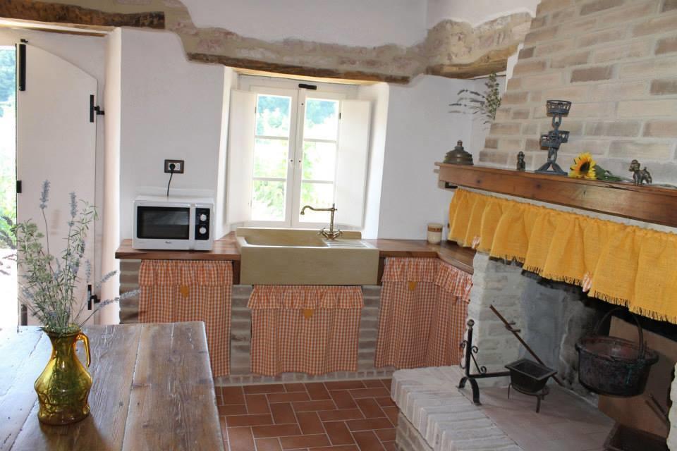 B&B Il Poggetto Serra Sant'Abbondio Luaran gambar